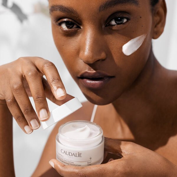 Caudalie – Vinoperfect Dark-Spot Correcting Moisturizer